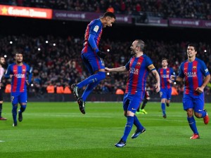 BARCELONA BERHASIL KENDALIKAN LAGA LAWAN VALENCIA